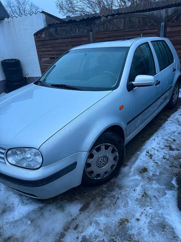 Gebraucht VW Golf IV 75 PS (55 kW) 1999 Silber Kleinwagen