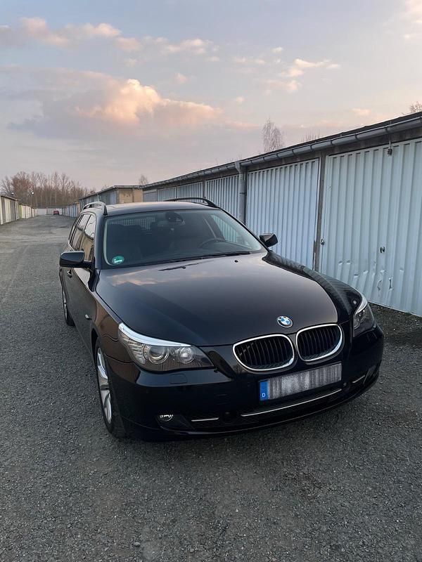 Gebraucht BMW 530 235 PS (172 kW) 2007 Schwarz Kombi