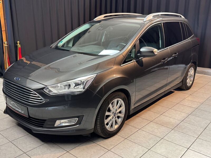 Magneticgrau (metallic) Gebraucht 2015 Ford Grand C-Max Titanium Van / Kleinbus | 9.999 € (Fairer Preis) - Bild 1/4