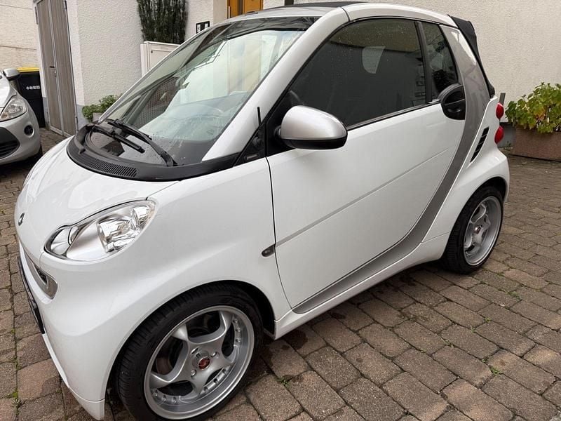 Weiß Gebraucht 2008 Smart ForTwo Cabrio Passion Cabrio | 4.999 € (Fairer Preis) - Bild 1/4