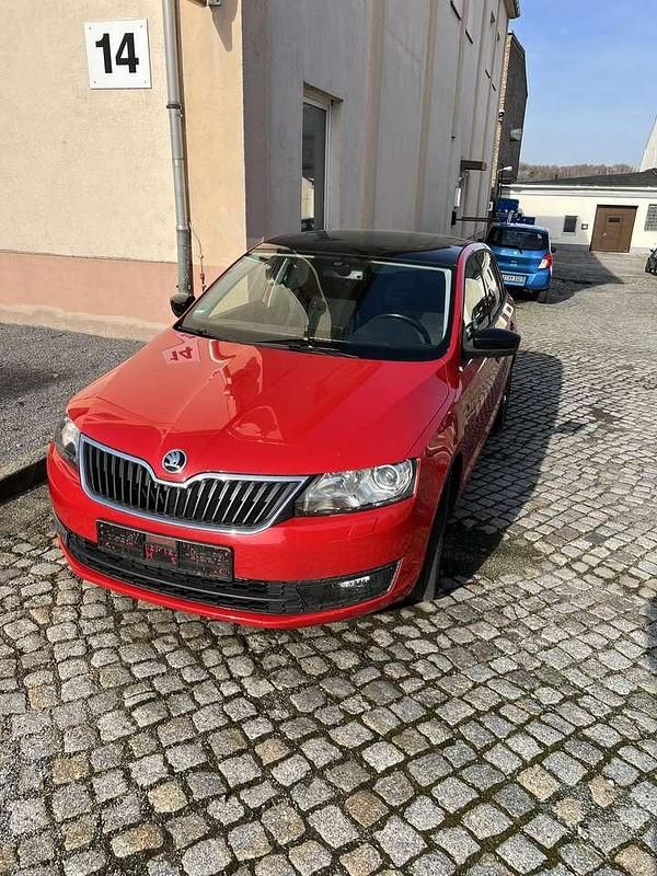 Rot Gebraucht 2014 Skoda Rapid Style Kleinwagen | 7.299 € (Fairer Preis) - Bild 1/4