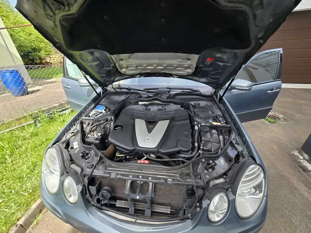 Gebraucht Mercedes E320 Avantgarde 224 PS (164 kW) 2006 Kombi