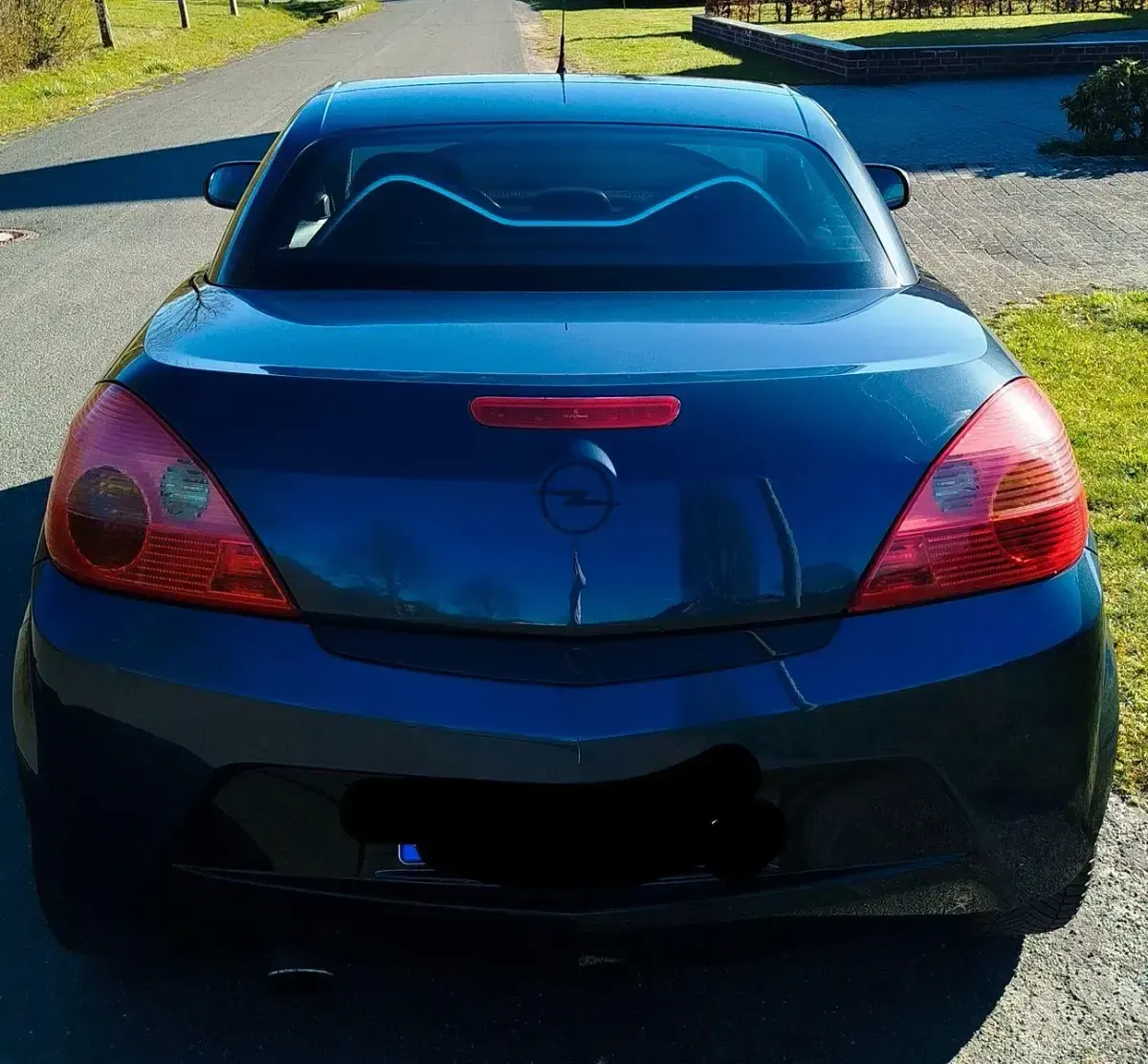 Używany Opel Tigra 125 KM (91 kW) 2006 Niebieski Kabriolet