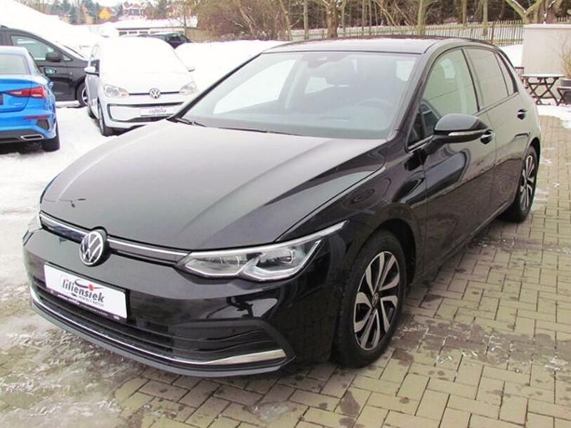 Gebraucht VW Golf VIII Active 150 PS (110 kW) 2022 Schwarz Limousine