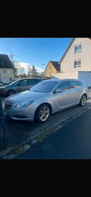 Gebraucht Opel Insignia 130 PS (95 kW) 2010 Silber Kombi