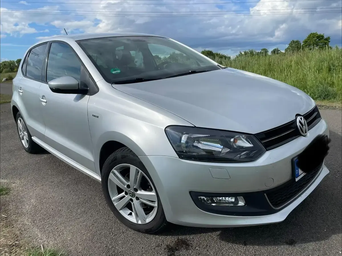 Gebraucht VW Polo Life 69 PS (50 kW) 2014 Silber Limousine