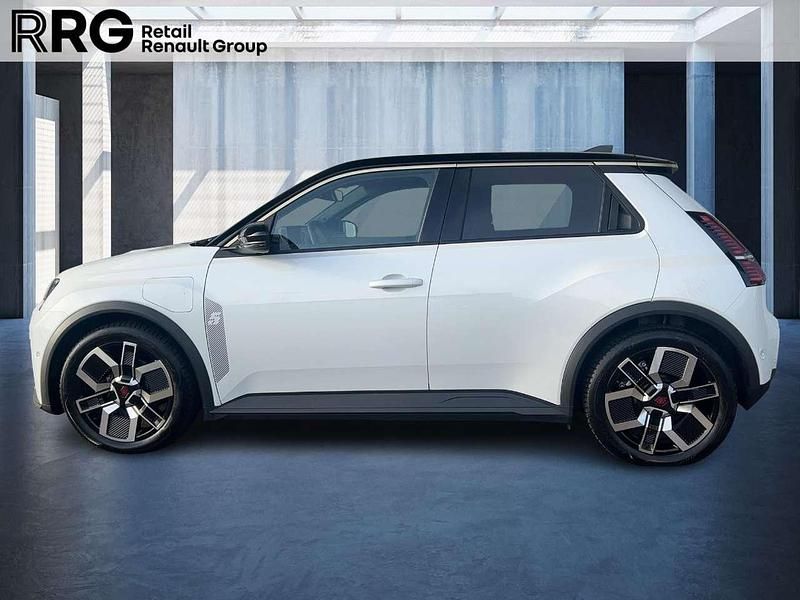 Gebraucht Renault 5 E-Tech Urban 89 kW (122 PS) 2025 Weiß metallic Limousine