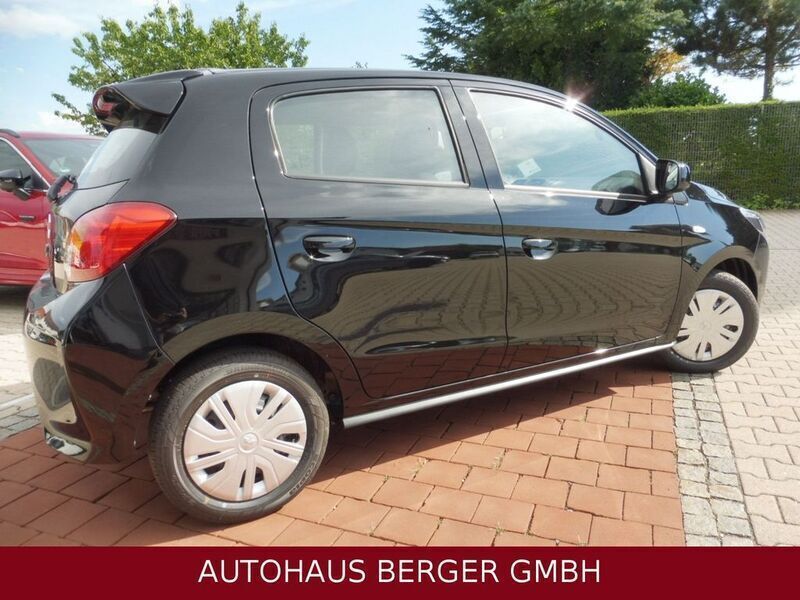 Gebraucht Mitsubishi Space Star Select 71 PS (52 kW) 2024 Schwarz Limousine