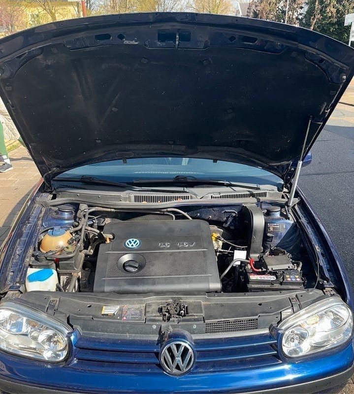 Gebraucht VW Golf IV 105 PS (77 kW) 2001 Blau Kleinwagen