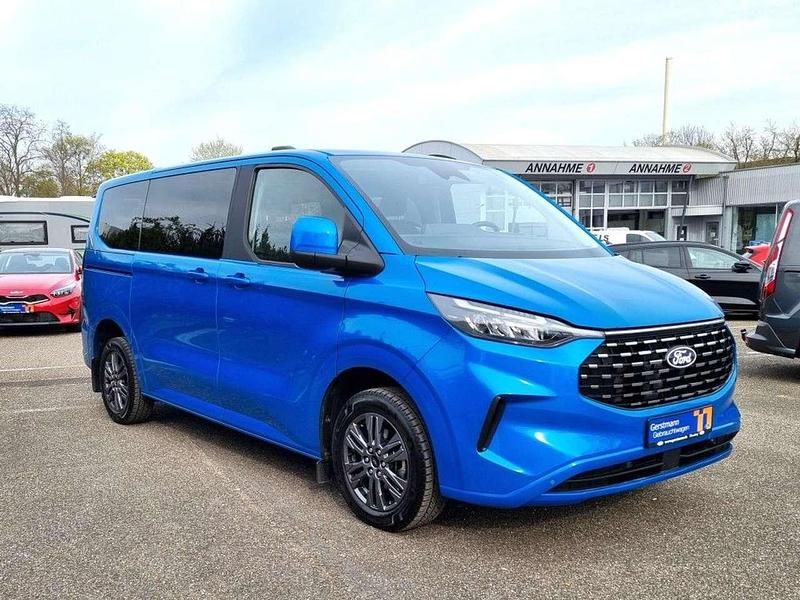 Gebraucht Ford Tourneo Titanium 136 PS (100 kW) 2025 Digital aqua blue metallic Van / Kleinbus