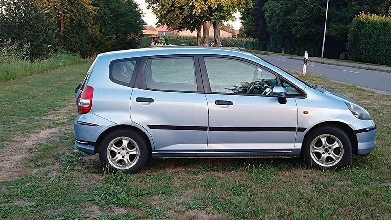 Blau Gebraucht 2002 Honda Jazz LS Kleinwagen | 1.650 € (Fairer Preis) - Bild 1/4