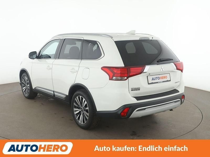 Gebraucht Mitsubishi Outlander Diamant Edition 150 PS (110 kW) 2020 Weiß SUV