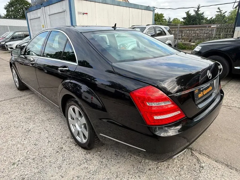 Używany Mercedes S400 279 KM (205 kW) 2011 Czarny Sedan/Limuzyna