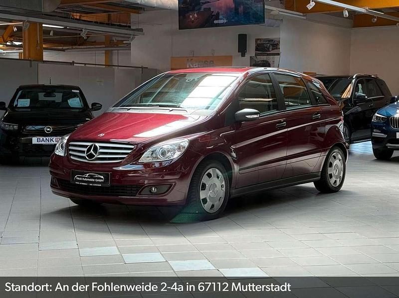 Gebraucht Mercedes B170 116 PS (85 kW) 2006 Rot Van / Kleinbus