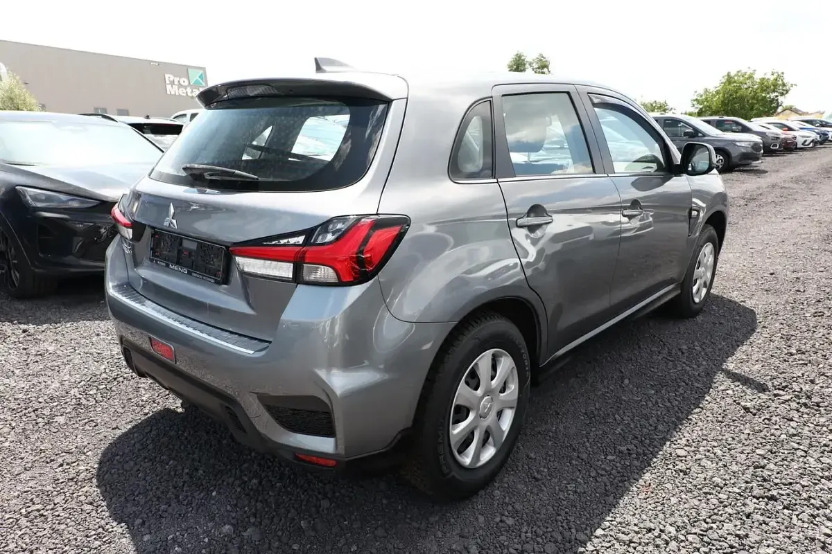 Gebraucht Mitsubishi ASX Edition 150 PS (110 kW) 2020 Titanium grau metallic SUV