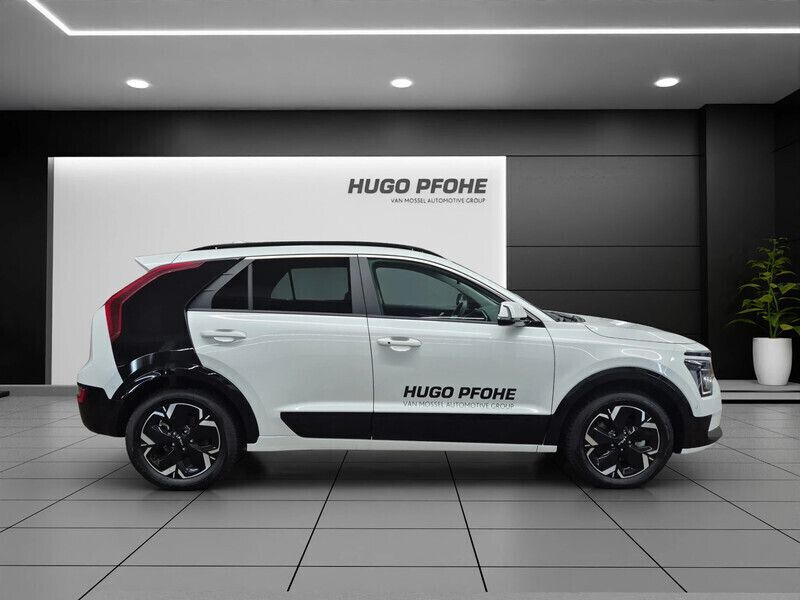 Gebraucht Kia Niro Inspiration 2023 Snow white pearl (weiß metallic) SUV