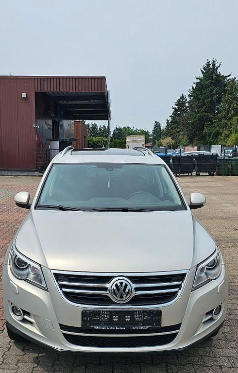 Gold Gebraucht 2009 VW Tiguan Sportline SUV | 8.690 € (Fairer Preis) - Bild 1/4