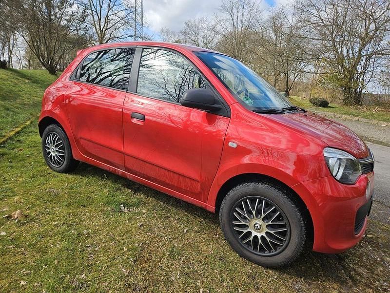 Gebraucht Renault Twingo Life 69 PS (50 kW) 2018 Rot Kleinwagen