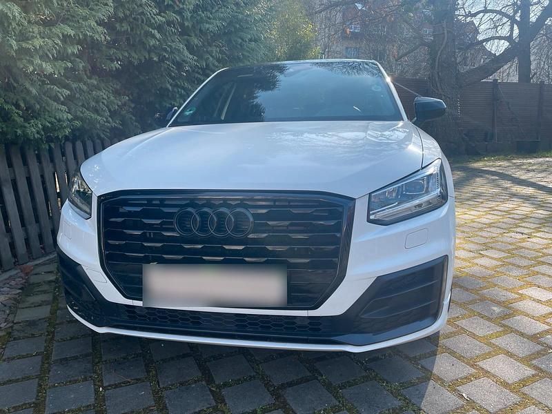 Gebraucht Audi Q2 S-Line 116 PS (85 kW) 2018 Weiß SUV