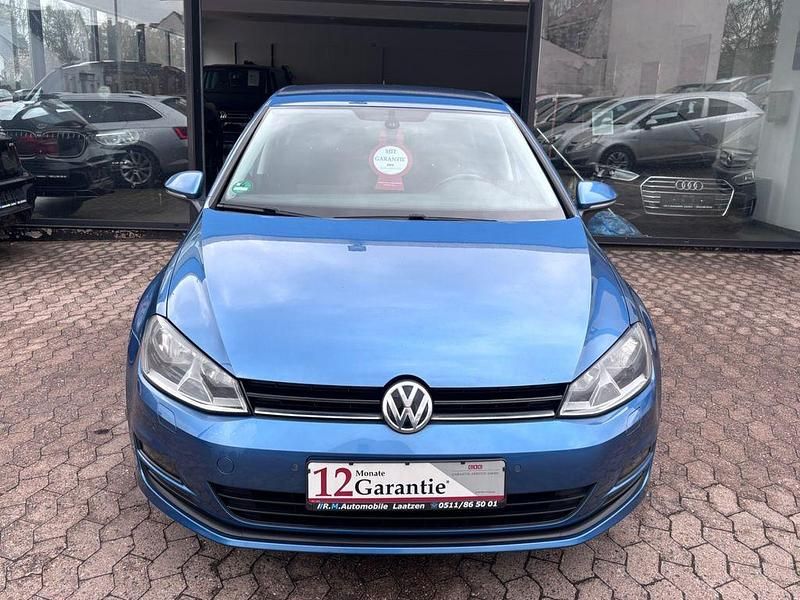 Gebraucht VW Golf VII Trendline 105 PS (77 kW) 2013 Blau Limousine