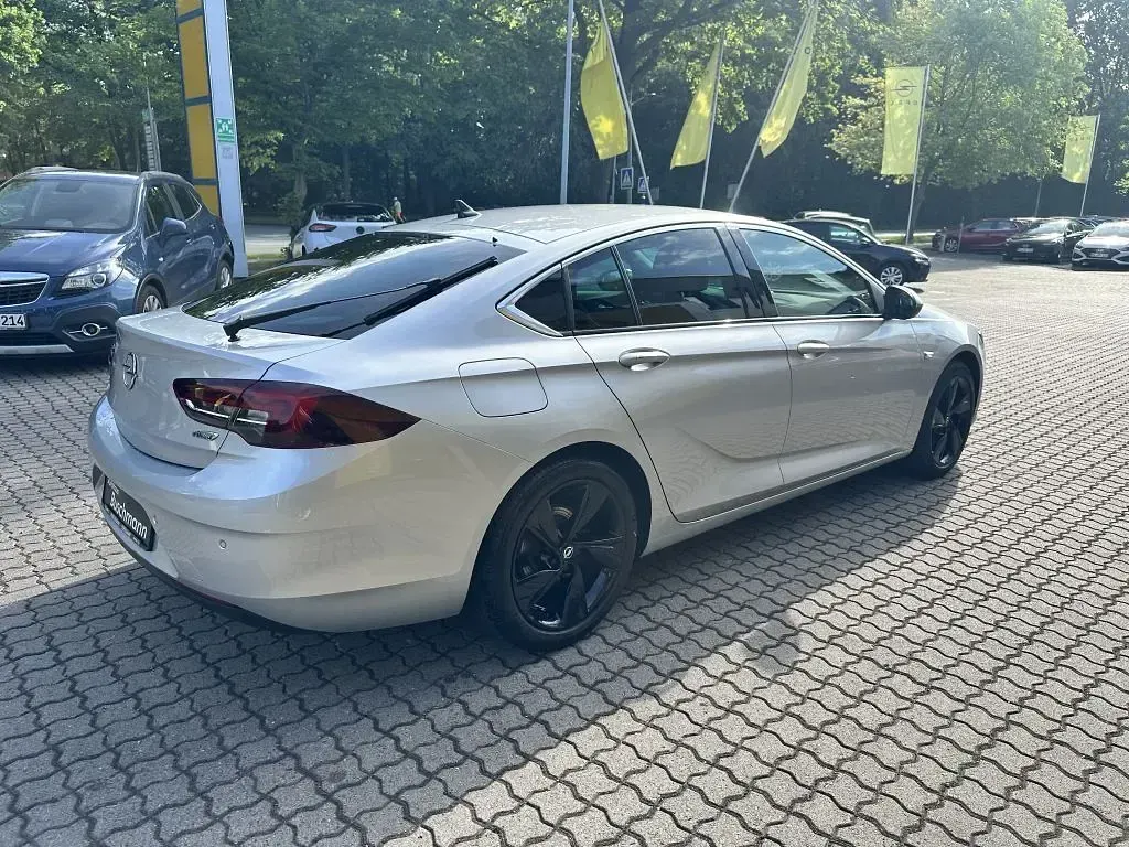 Gebraucht Opel Insignia Innovation 170 PS (125 kW) 2020 Argonsilber metallic Limousine