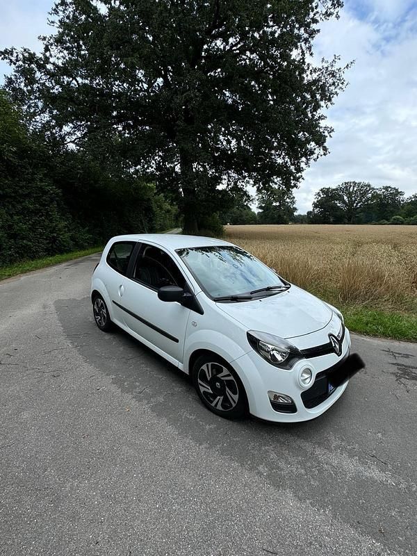 Weiß Gebraucht 2014 Renault Twingo Kleinwagen | 3.000 € (Guter Preis) - Bild 1/4