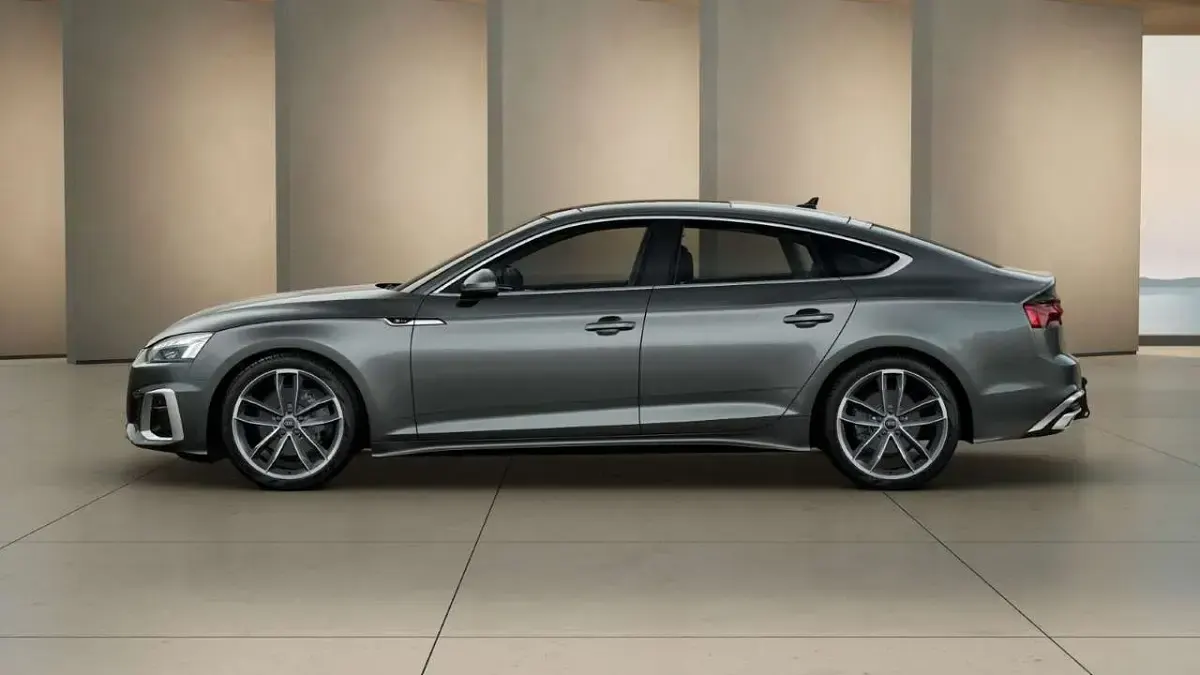 Gebraucht Audi A5 S-Line 204 PS (150 kW) 2024 Chronosgrau metallic Limousine