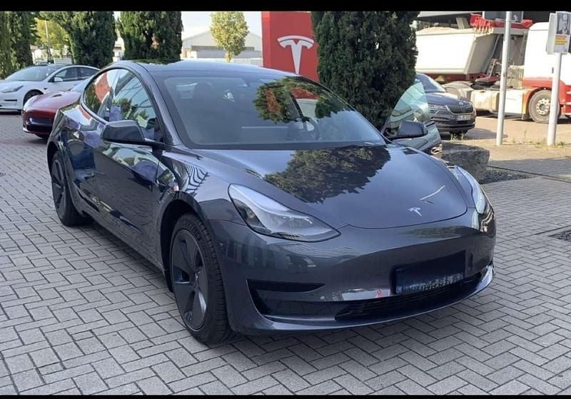 Gebraucht 2021 Tesla Model 3 Standard Range Plus Limousine | 22.500 € (Superpreis) - Bild 1/3