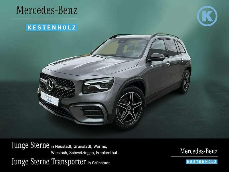Mountaingrau Gebraucht 2025 Mercedes GLB220 AMG SUV | 55.250 € (Teuer) - Bild 1/4
