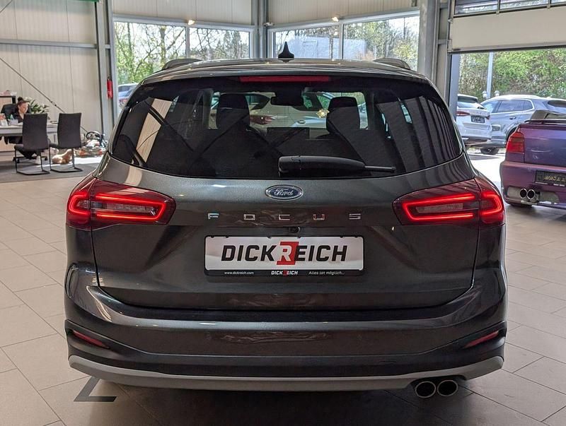 Gebraucht Ford Focus Active 155 PS (114 kW) 2024 Grau Kombi
