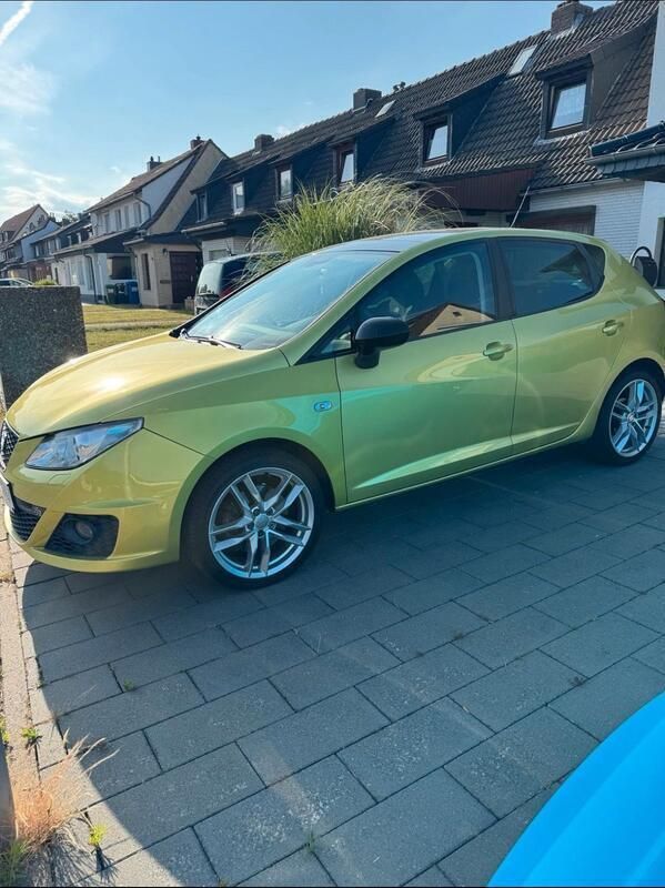 Grün Gebraucht 2009 Seat Ibiza FR Kleinwagen | 6.499 € - Bild 1/4