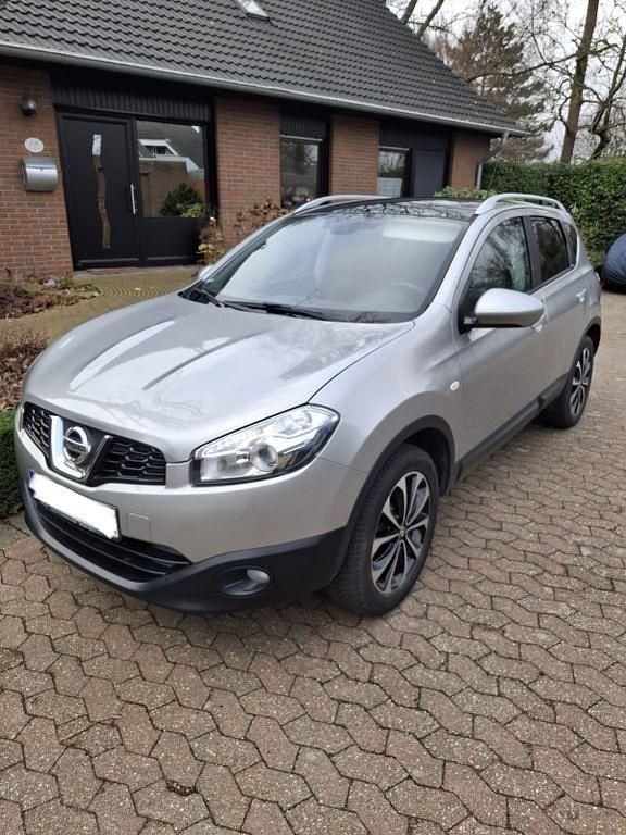 Grau Gebraucht 2011 Nissan Qashqai I-Way SUV | 7.500 € (Fairer Preis) - Bild 1/4
