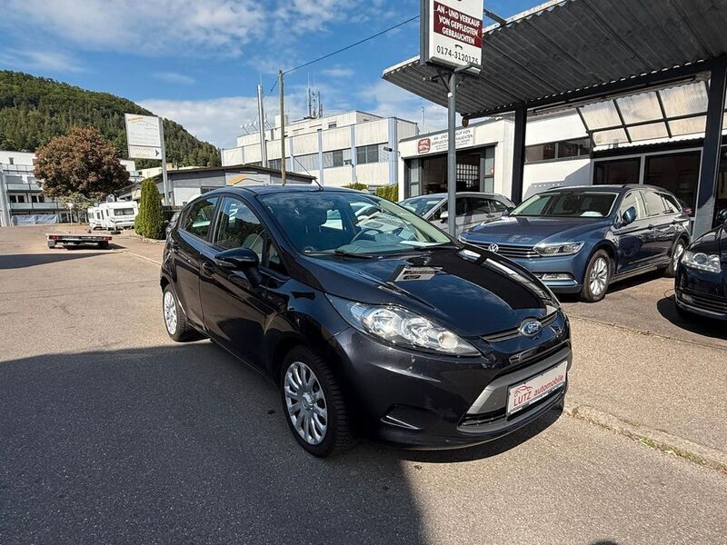 Gebraucht Ford Fiesta Trend 60 PS (44 kW) 2011 Pantherschwarz metallic Kleinwagen