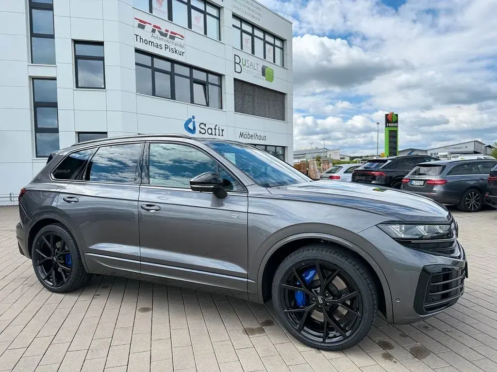 Neu VW Touareg Edition 462 PS (339 kW) 2026 Grau SUV