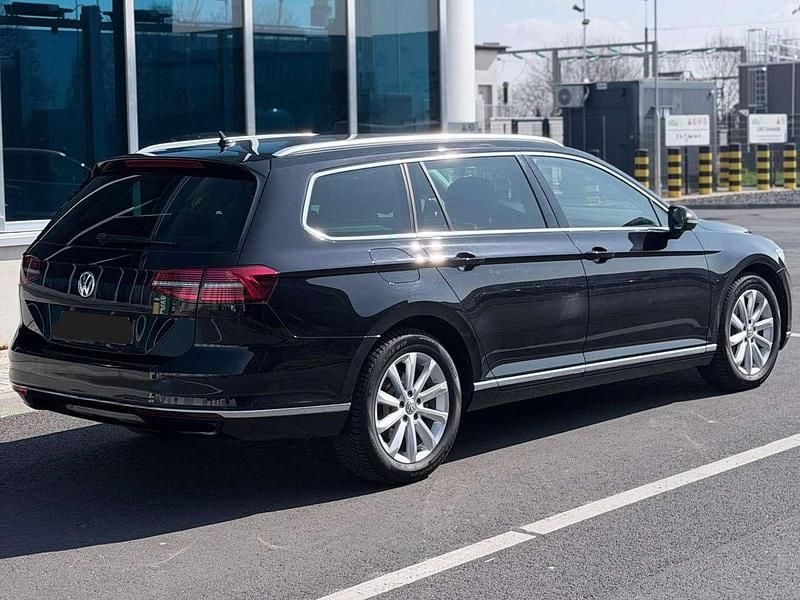 Gebraucht VW Passat Highline 150 PS (110 kW) 2019 Schwarz Kombi