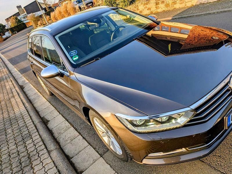 Gebraucht VW Passat Comfortline 190 PS (139 kW) 2015 Kombi