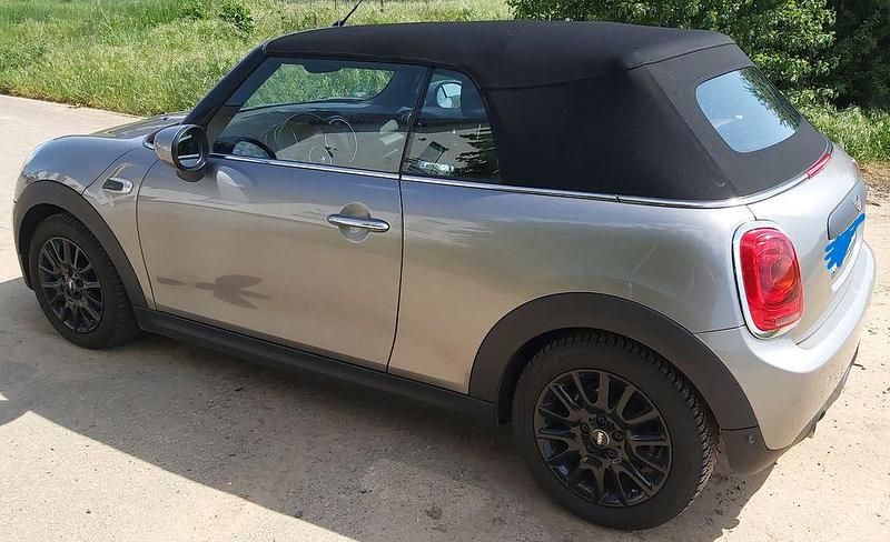 Gebraucht Mini One Cabriolet 102 PS (75 kW) 2019 Grau Cabrio