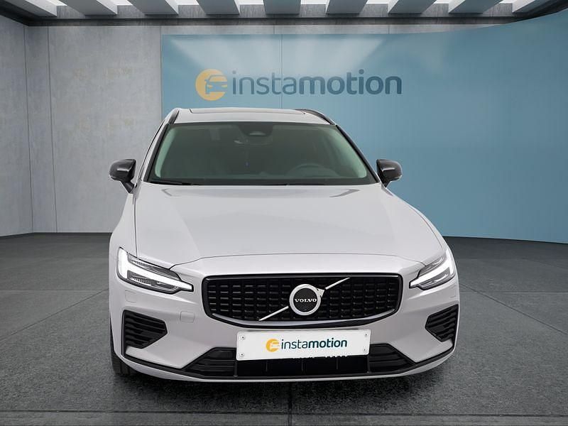 Gebraucht Volvo V60 455 PS (334 kW) 2025 Silber Kombi