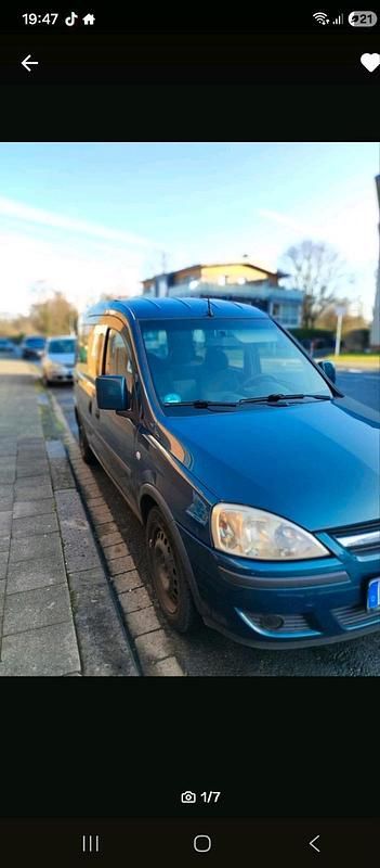 Second-hand Opel Combo 2007 Albastru Monovolum