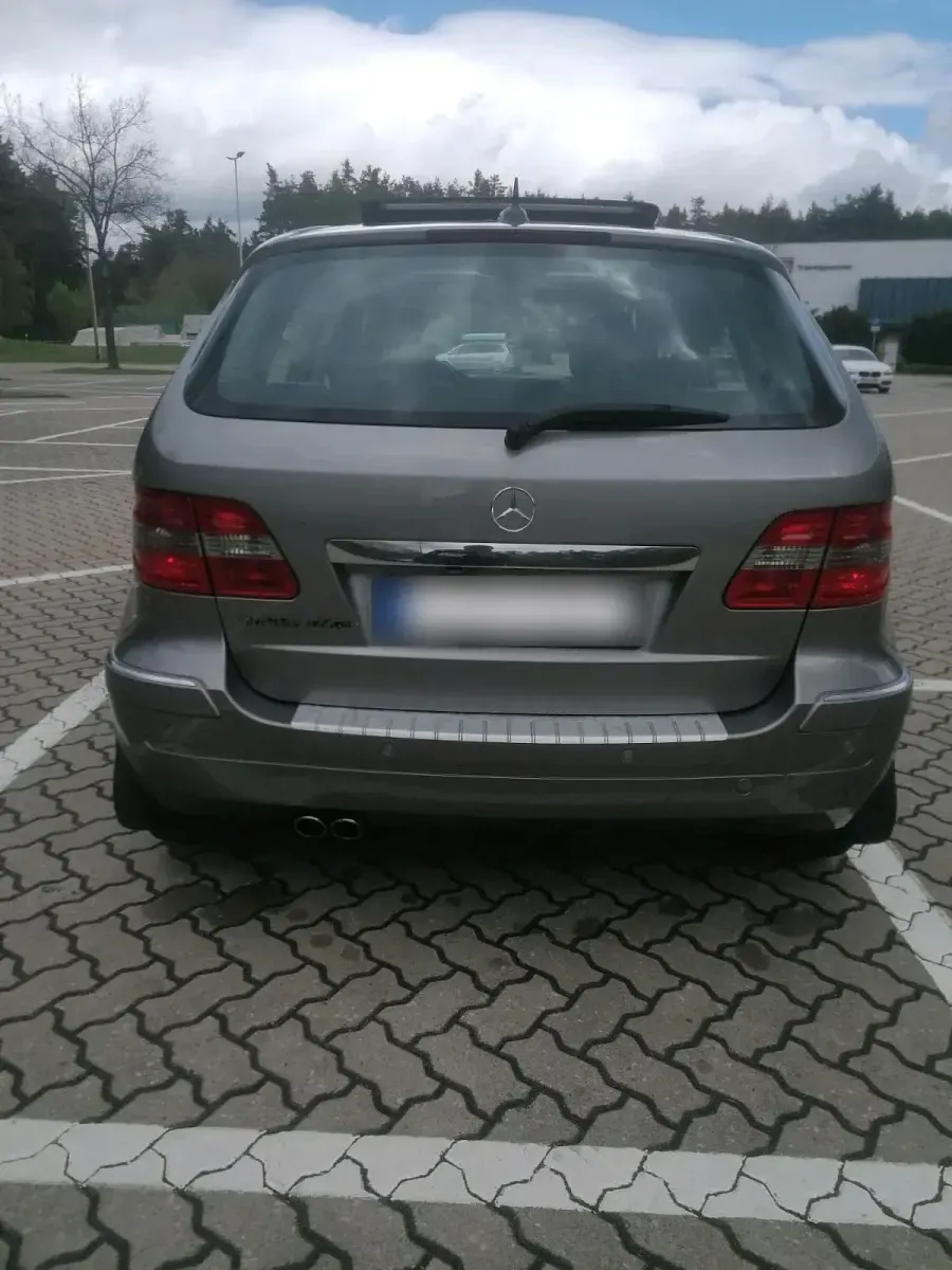 Second-hand Mercedes E200 193 CP (141 kW) 2007 Gri Berlinǎ