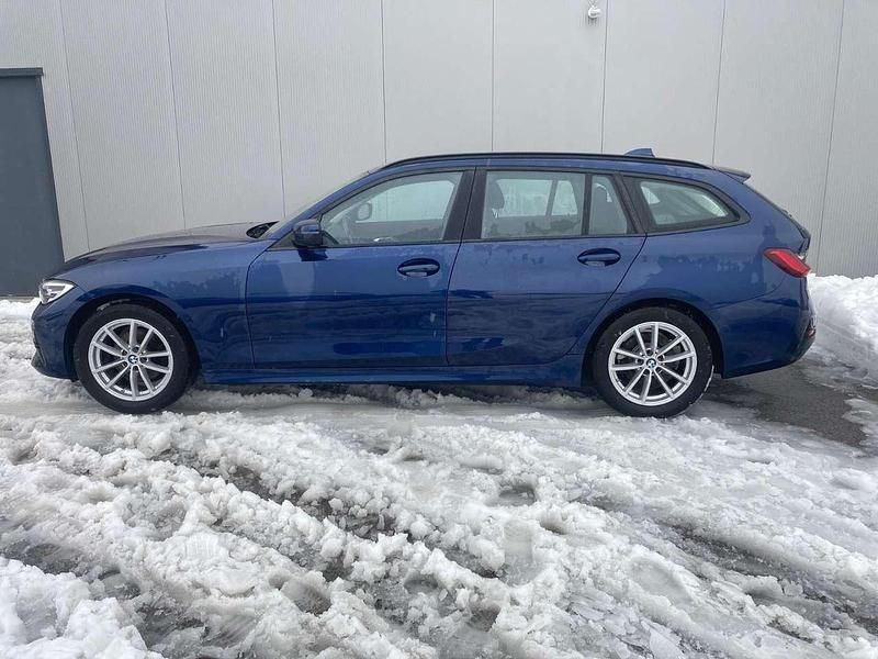 Gebraucht BMW 320 190 PS (139 kW) 2019 Mediterranblau metallic Kombi