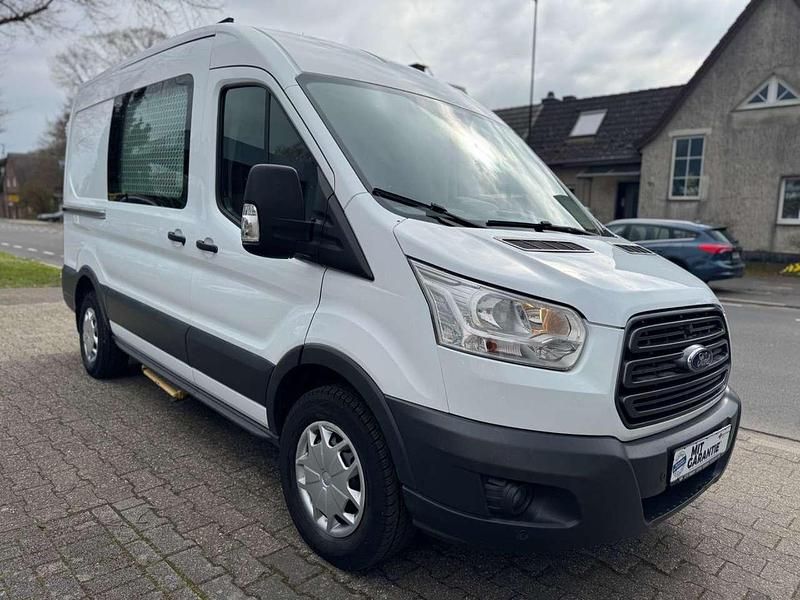 Gebraucht Ford Transit Trend 170 PS (125 kW) 2018 Weiß Van / Kleinbus