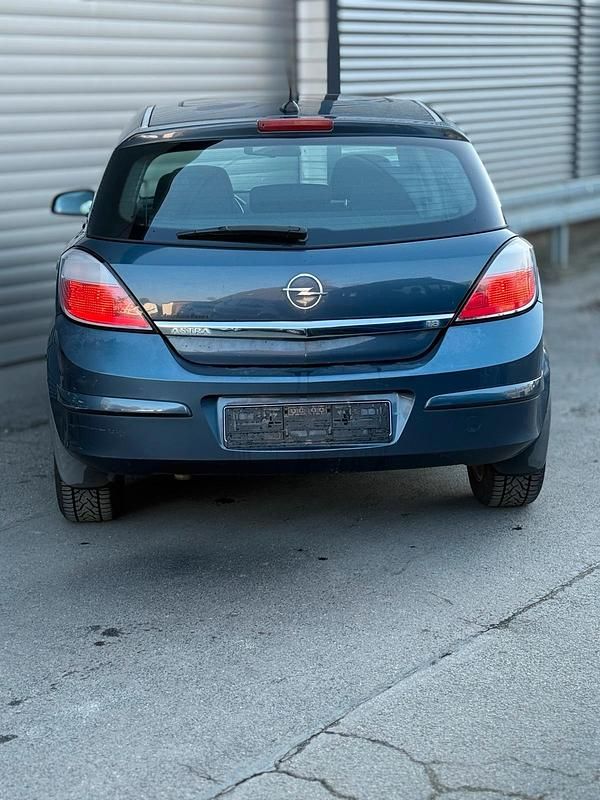 Gebraucht Opel Astra Edition+ 125 PS (91 kW) 2006 Blau Limousine