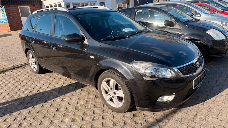 Gebraucht Kia Ceed Edition 7 90 PS (66 kW) 2011 Schwarz Kleinwagen