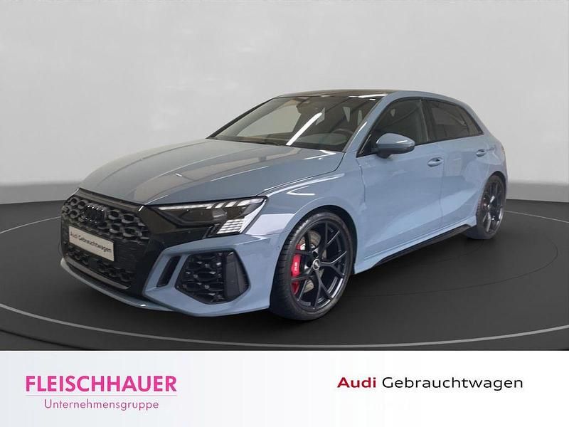Grau Gebraucht 2023 Audi RS3 Advanced Limousine | 51.790 € (Superpreis) - Bild 1/4