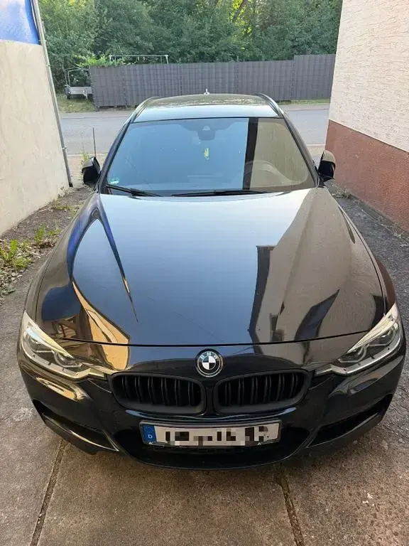 Gebraucht BMW 320 M Sport 190 PS (139 kW) 2019 Schwarz Kombi