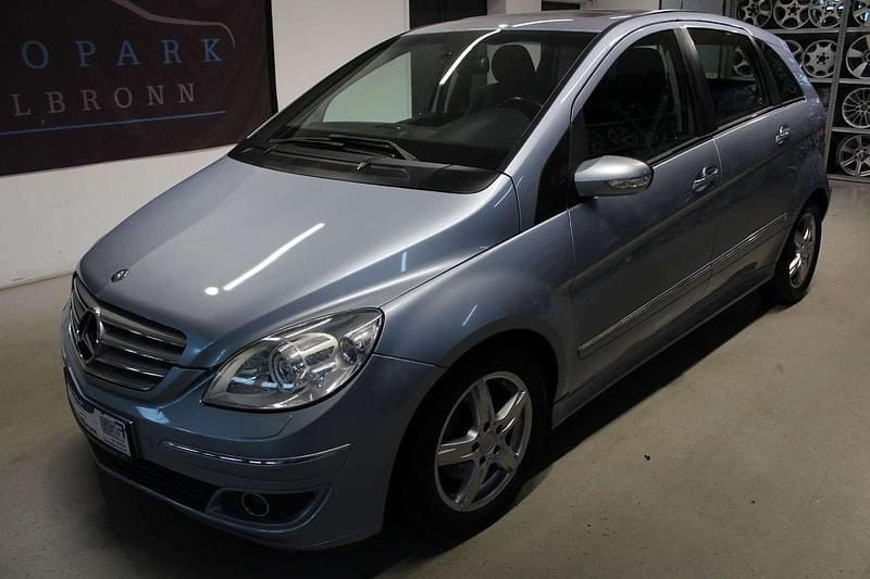 Blau Gebraucht 2005 Mercedes B200 Van / Kleinbus | 4.299 € (Fairer Preis) - Bild 1/4