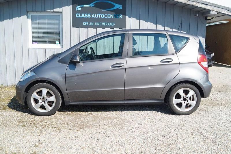 Gebraucht Mercedes A150 95 PS (69 kW) 2008 Grau Limousine