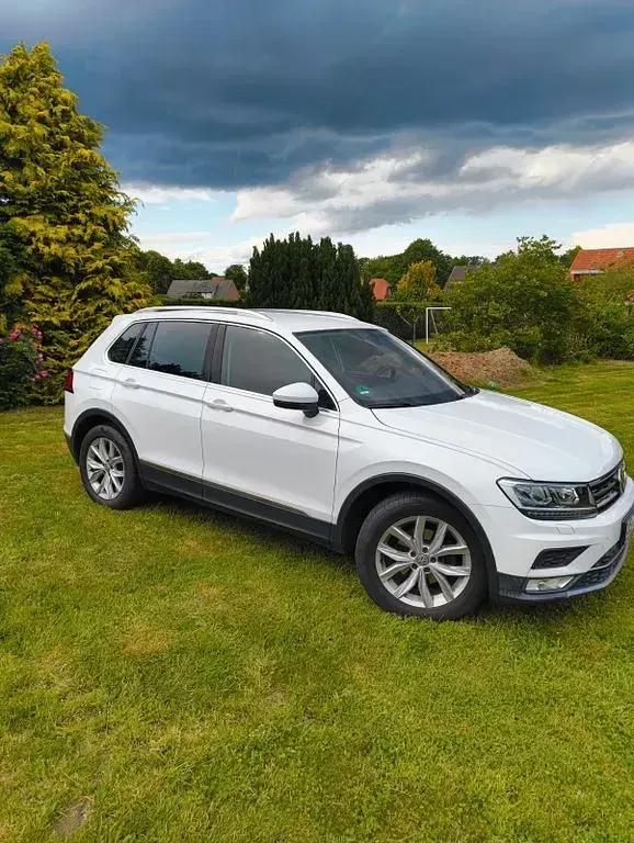 Gebraucht VW Tiguan Highline 150 PS (110 kW) 2016 Weiß SUV