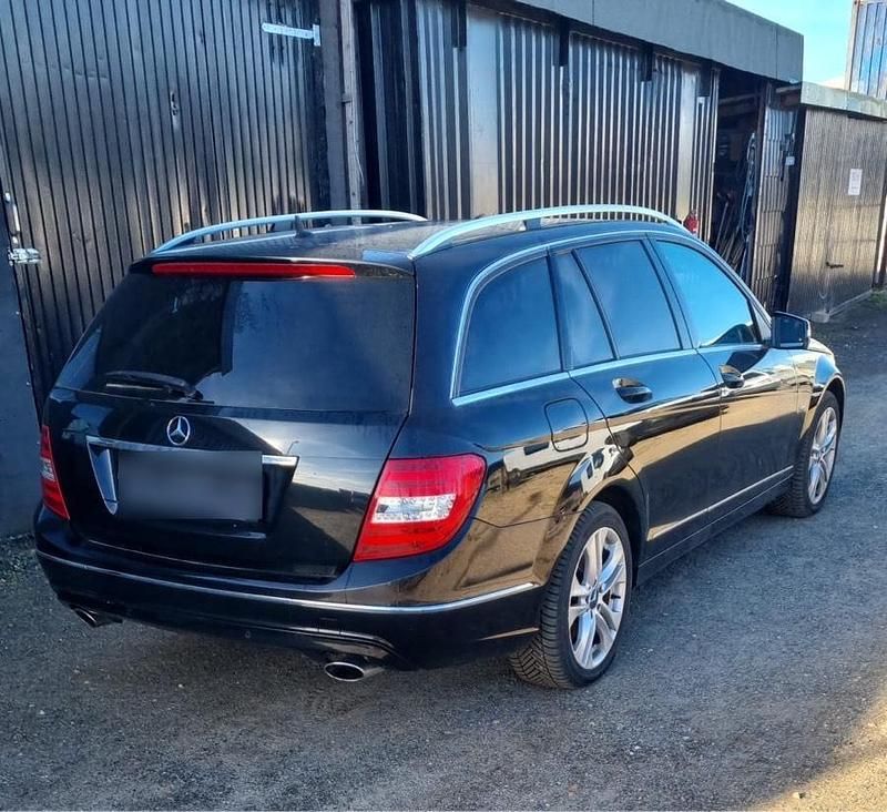 Schwarz Gebraucht 2012 Mercedes C350 Kombi | 8.600 € (Guter Preis) - Bild 1/4